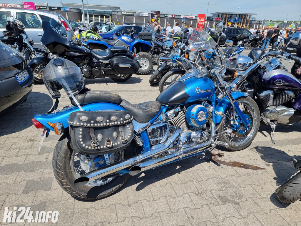 XX Zlot Motocyklowy NA SOLI - pokazy przed galerią