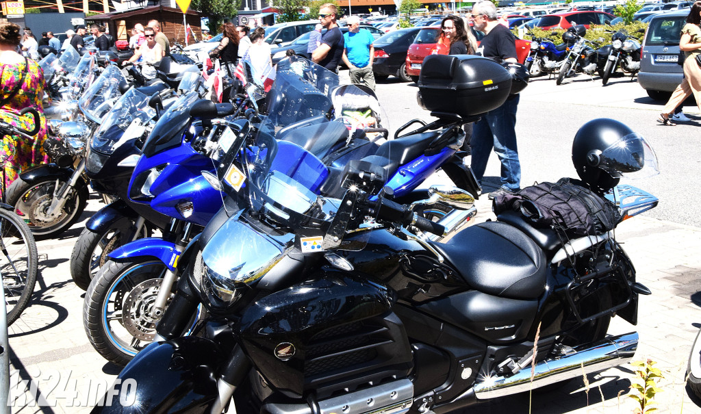 XX Zlot Motocyklowy NA SOLI - pokazy przed galerią