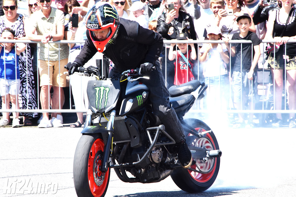 XX Zlot Motocyklowy NA SOLI - pokazy przed galerią