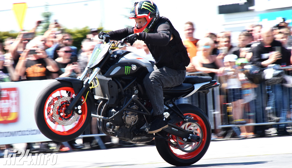 XX Zlot Motocyklowy NA SOLI - pokazy przed galerią