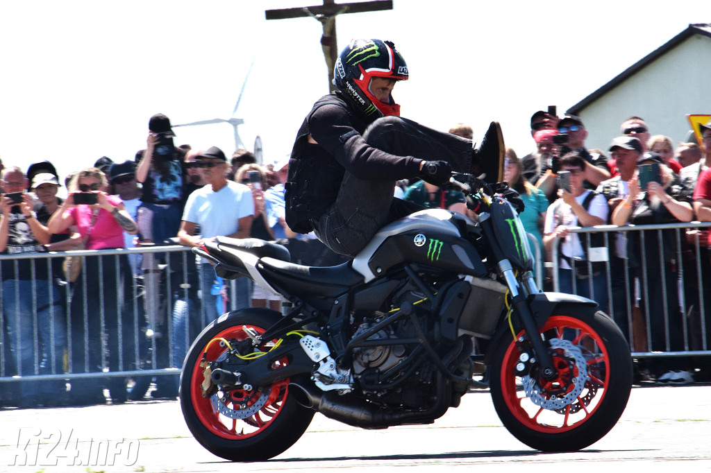 XX Zlot Motocyklowy NA SOLI - pokazy przed galerią