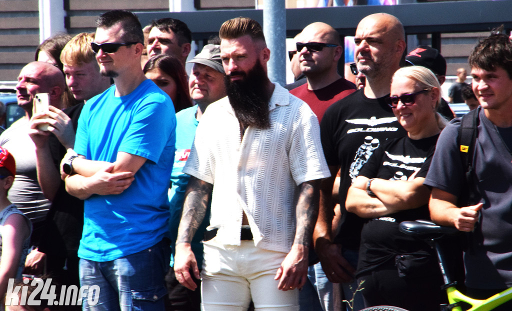 XX Zlot Motocyklowy NA SOLI - pokazy przed galerią
