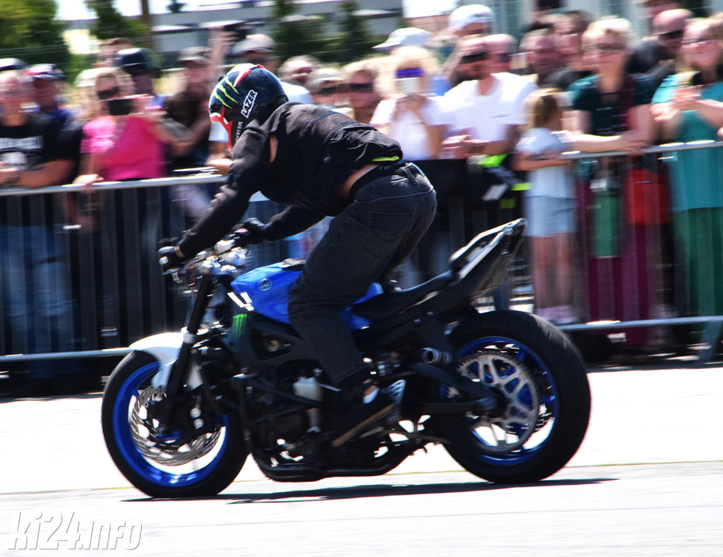 XX Zlot Motocyklowy NA SOLI - pokazy przed galerią