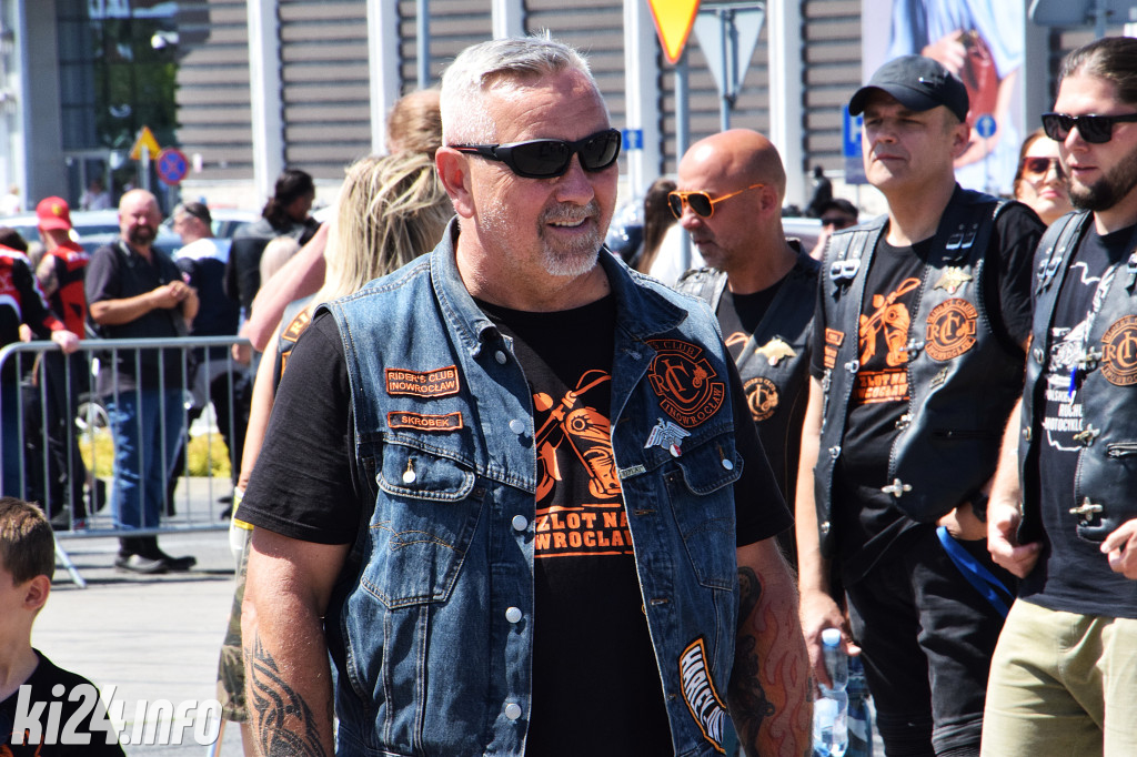 XX Zlot Motocyklowy NA SOLI - pokazy przed galerią