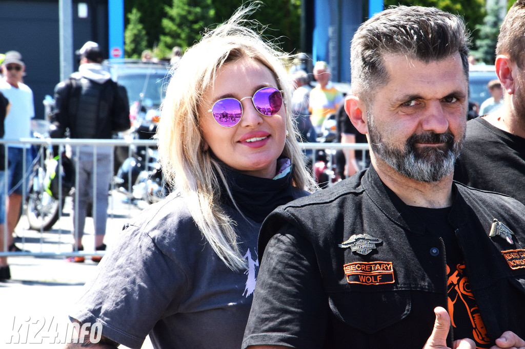 XX Zlot Motocyklowy NA SOLI - pokazy przed galerią