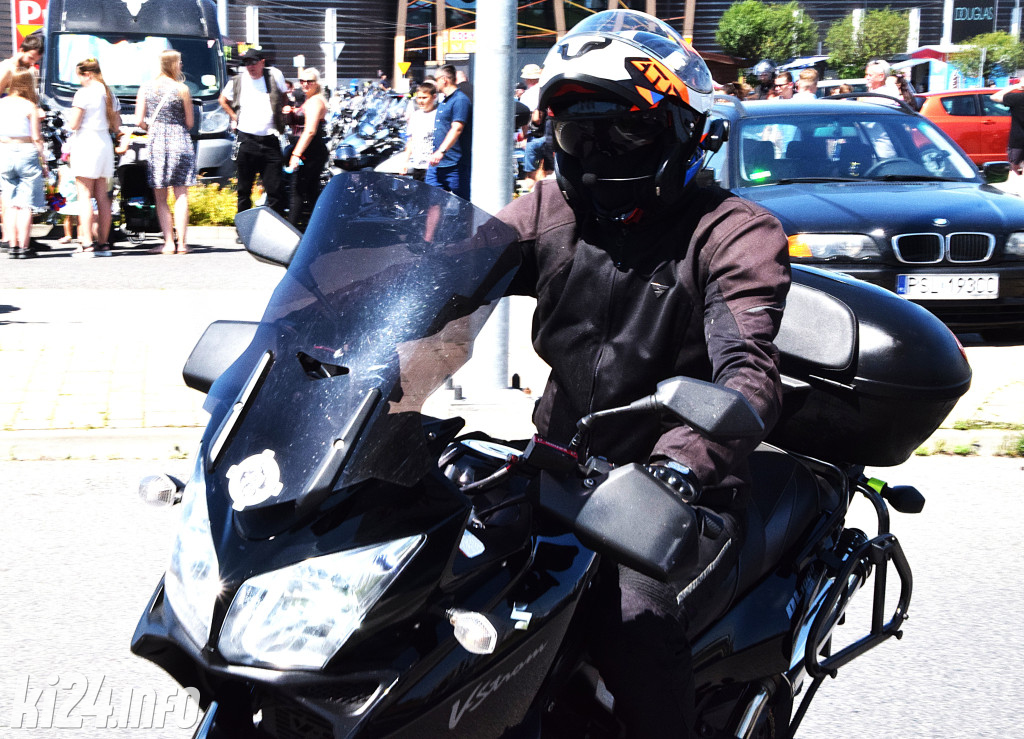 XX Zlot Motocyklowy NA SOLI - pokazy przed galerią