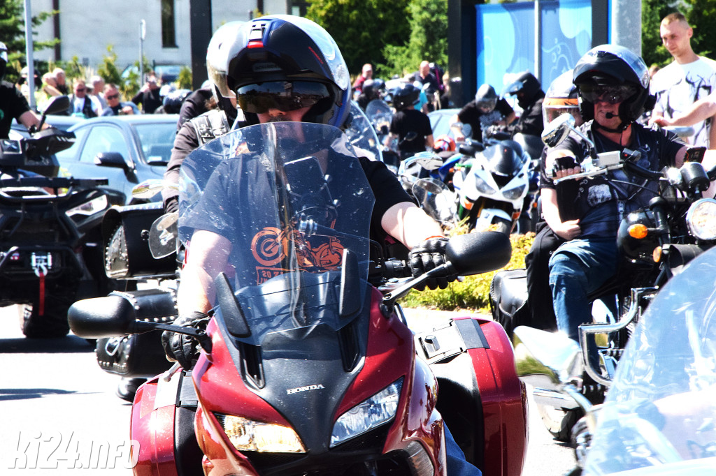XX Zlot Motocyklowy NA SOLI - pokazy przed galerią
