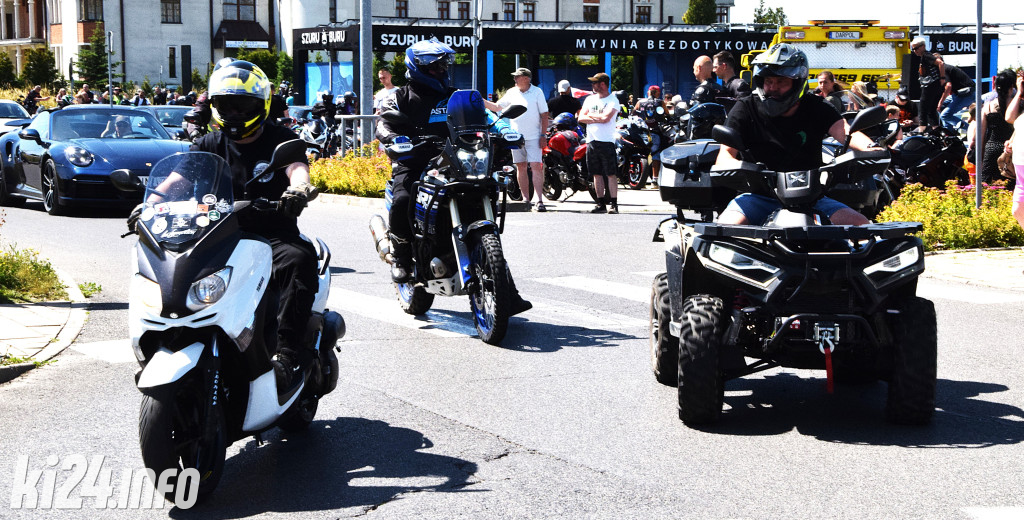 XX Zlot Motocyklowy NA SOLI - pokazy przed galerią