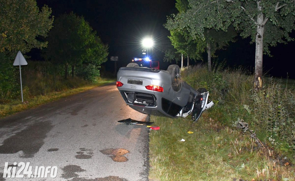 Dachowanie audi w Połajewie