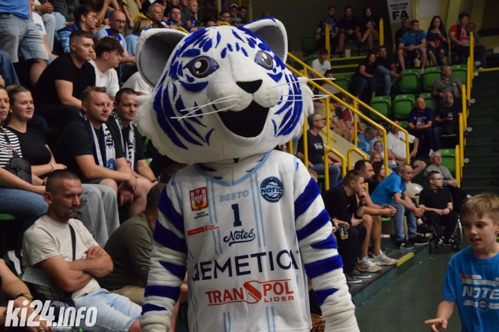 Kibice na meczu KSK Noteć Inowrocław - ŁKS Coolpack Łódź. Foto: Jakub Kozłowski