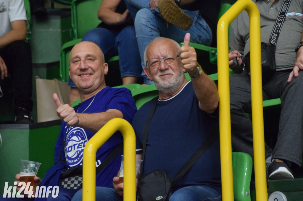 Kibice na meczu KSK Noteć Inowrocław - ŁKS Coolpack Łódź. Foto: Jakub Kozłowski