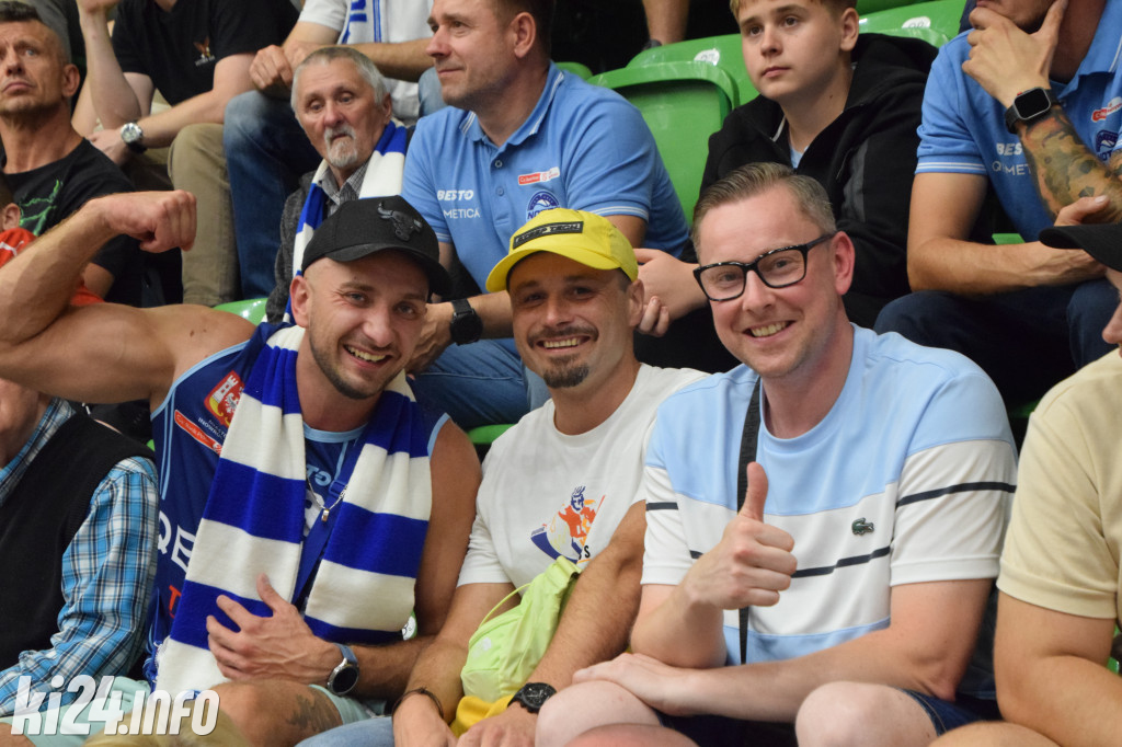 Kibice na meczu KSK Noteć Inowrocław - ŁKS Coolpack Łódź. Foto: Jakub Kozłowski