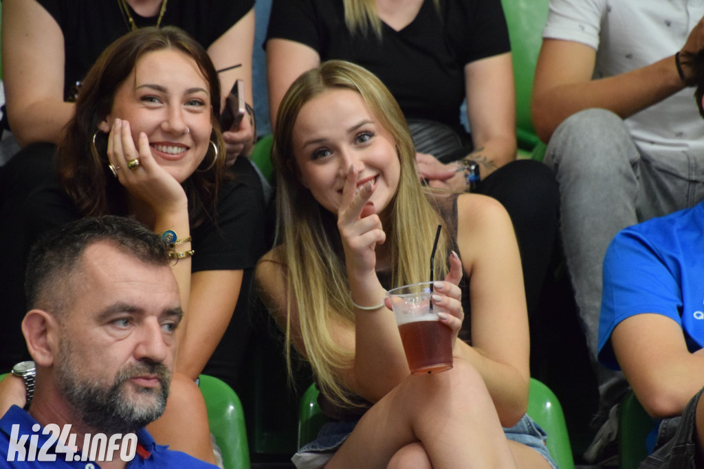 Kibice na meczu KSK Noteć Inowrocław - ŁKS Coolpack Łódź. Foto: Jakub Kozłowski