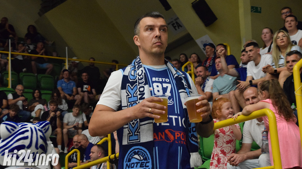 Kibice na meczu KSK Noteć Inowrocław - ŁKS Coolpack Łódź. Foto: Jakub Kozłowski