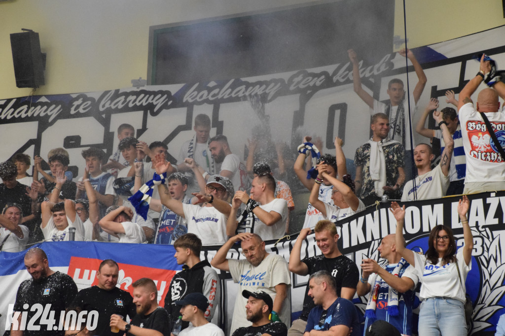 Kibice na meczu KSK Noteć Inowrocław - ŁKS Coolpack Łódź. Foto: Jakub Kozłowski