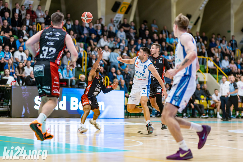 Mecz Noteć vs Astoria - fot. Łukasz Raczkowski