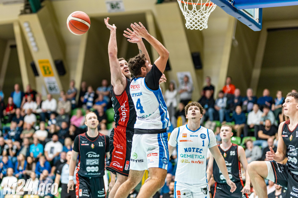 Mecz Noteć vs Astoria - fot. Łukasz Raczkowski