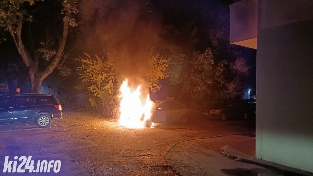 Pożar samochodu na osiedlu Nowym