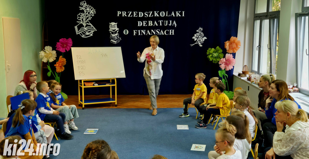 „Przedszkolaki debatują o finansach”