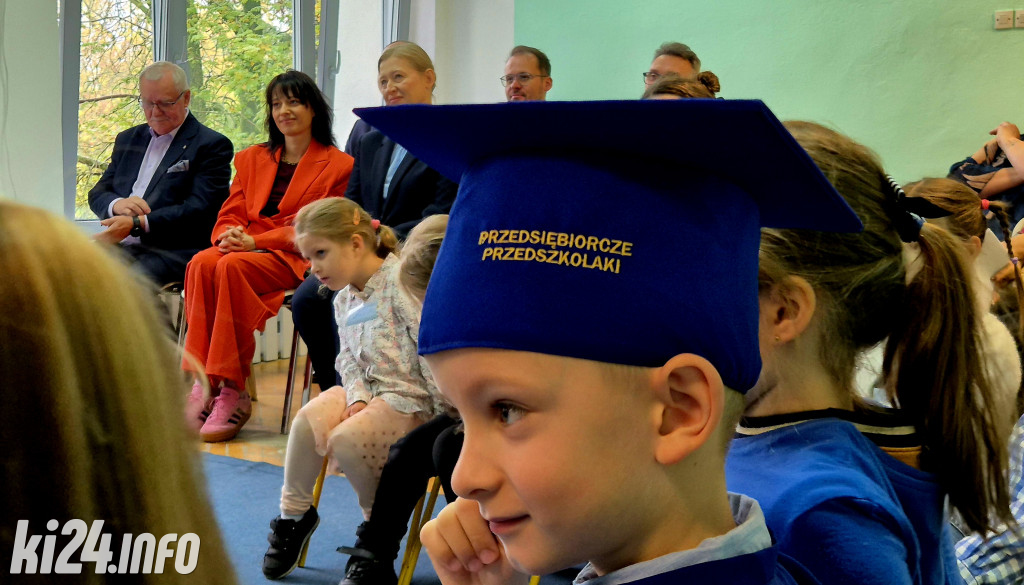 „Przedszkolaki debatują o finansach”