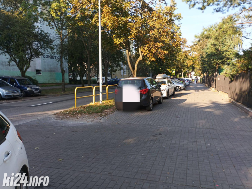 Strażnicy sypnęli mandatami za złe parkowanie