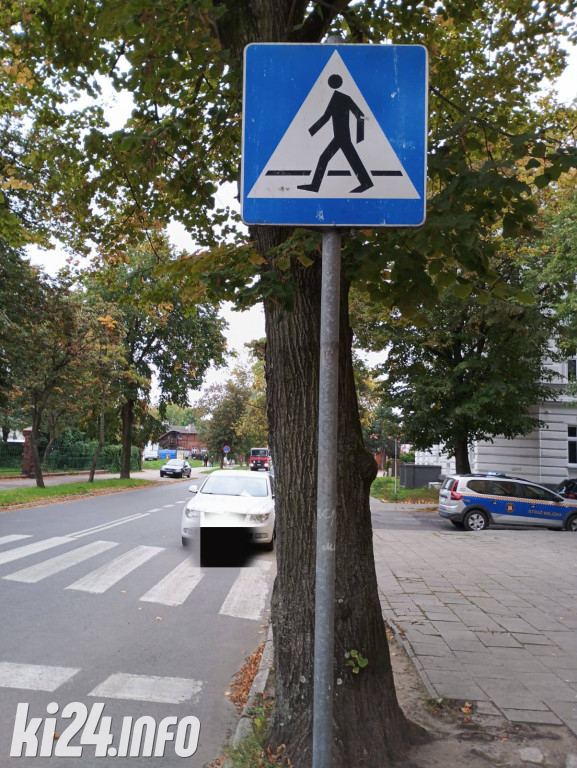 Strażnicy sypnęli mandatami za złe parkowanie