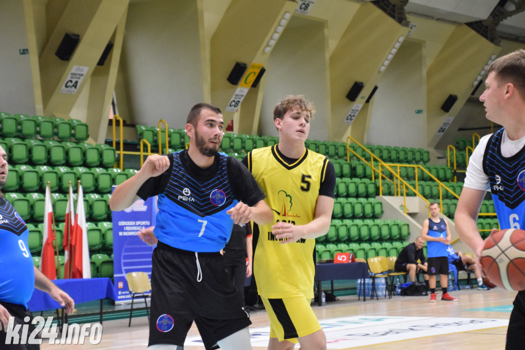 Przyjaciele OSiR dla Niepodległej