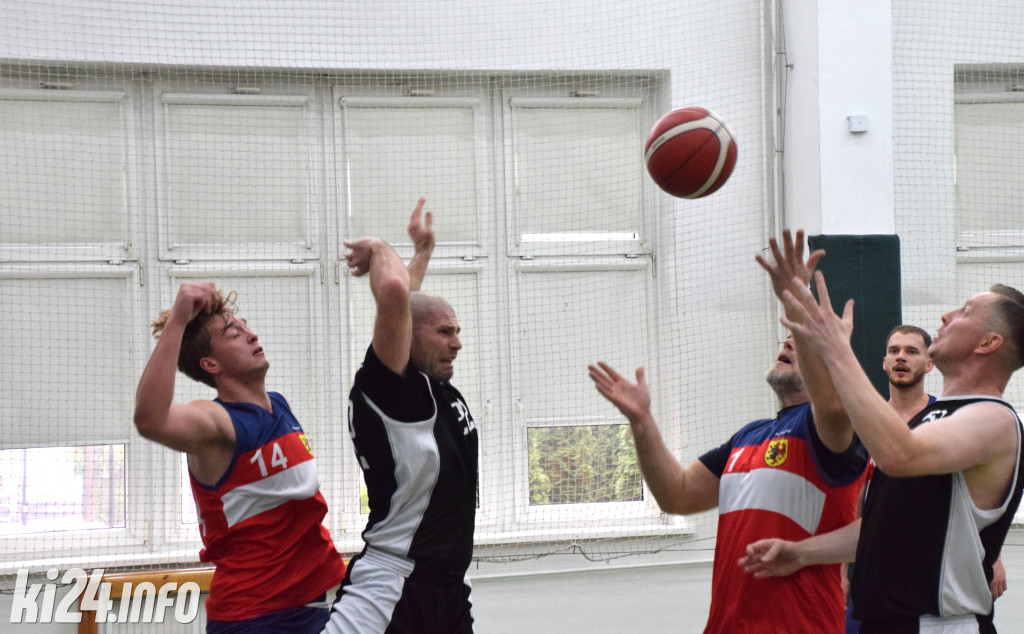 Przyjaciele OSiR dla Niepodległej