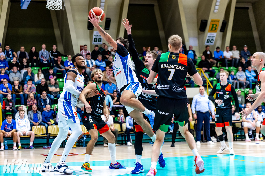 KSK Qemetica Noteć Inowrocław - GKS Tychy | Foto: Łukasz Raczkowski