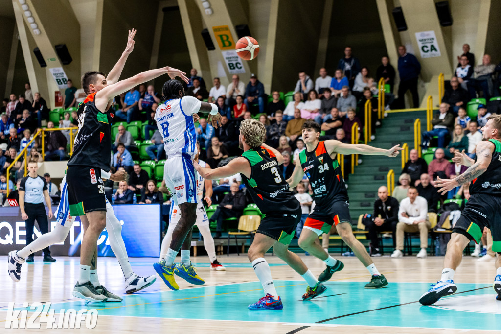 KSK Qemetica Noteć Inowrocław - GKS Tychy | Foto: Łukasz Raczkowski
