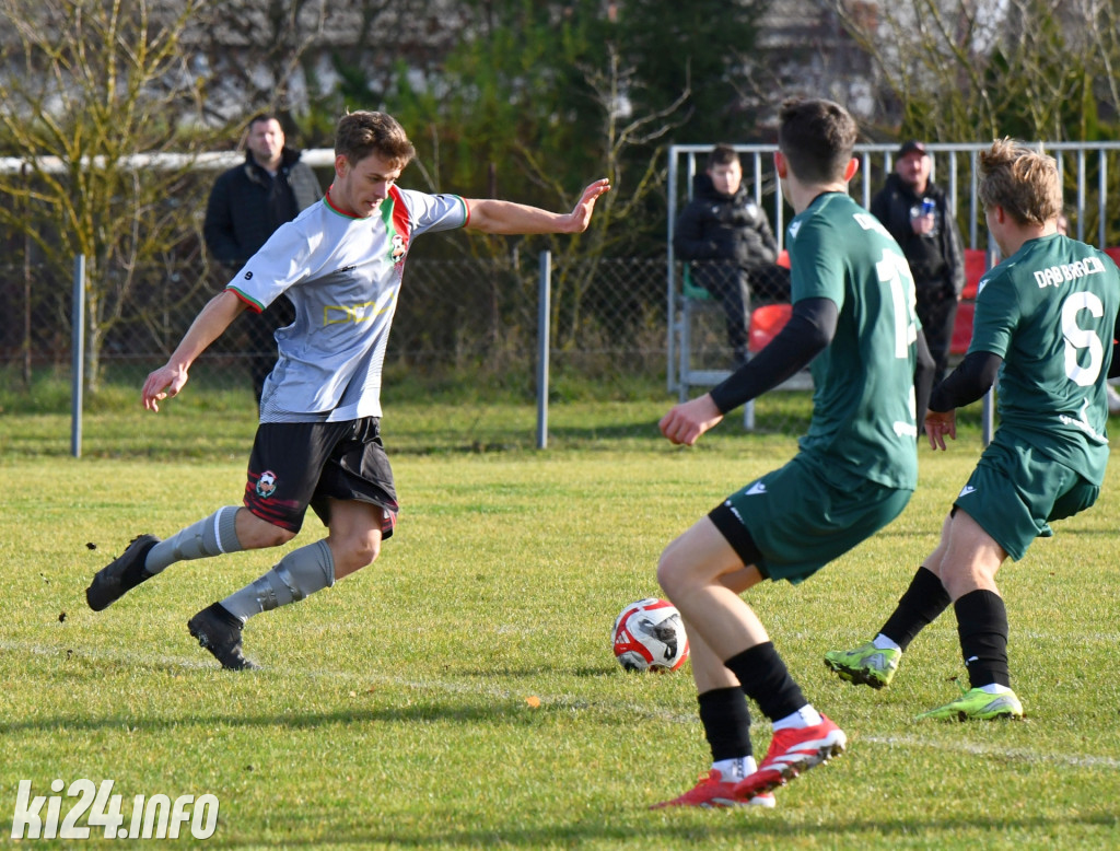 Orłowianka Orłowo - Dąb Barcin