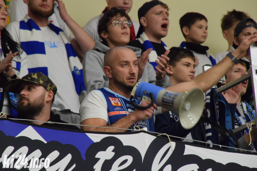 Kibice na meczu Noteci z Polonią