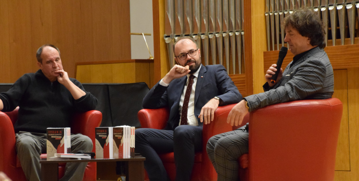 Spotkanie z Pawłem Kukizem i Krzysztofem Szczuckim