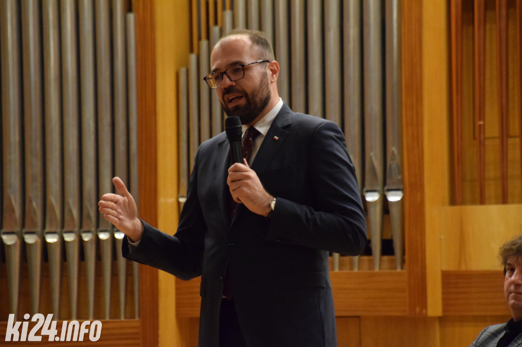 Spotkanie z Pawłem Kukizem i Krzysztofem Szczuckim