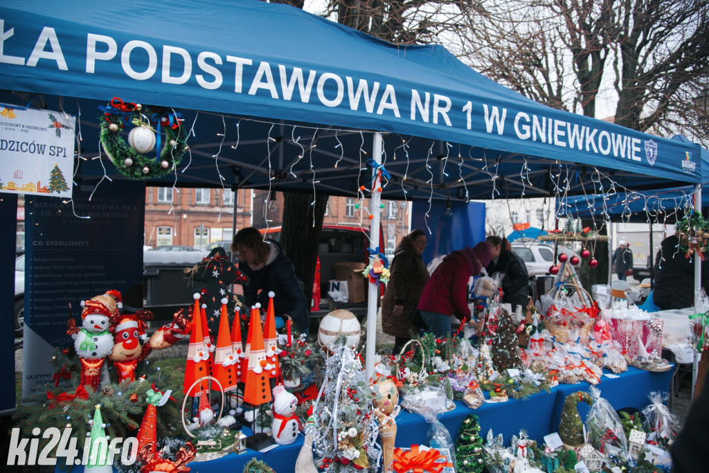 GNIEWKOWO - Jarmark Bożonarodzeniowy