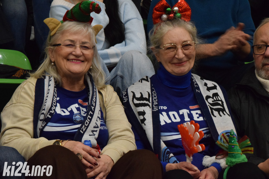 Kibice na meczu Noteć - Decka