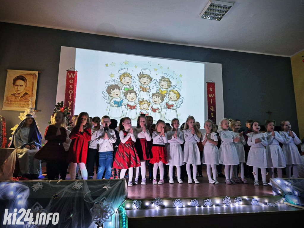 „Światło w ciemności” – jasełka o hejcie, empatii i szacunku