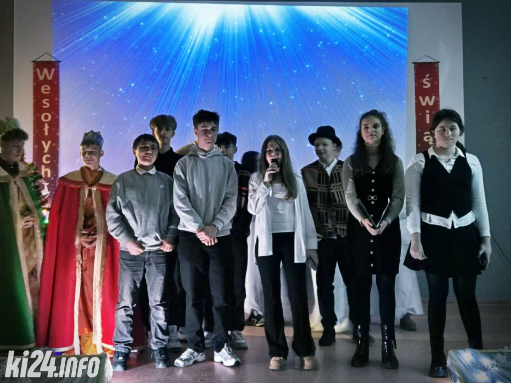 „Światło w ciemności” – jasełka o hejcie, empatii i szacunku