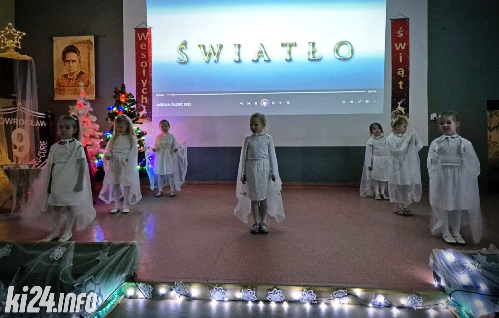 „Światło w ciemności” – jasełka o hejcie, empatii i szacunku