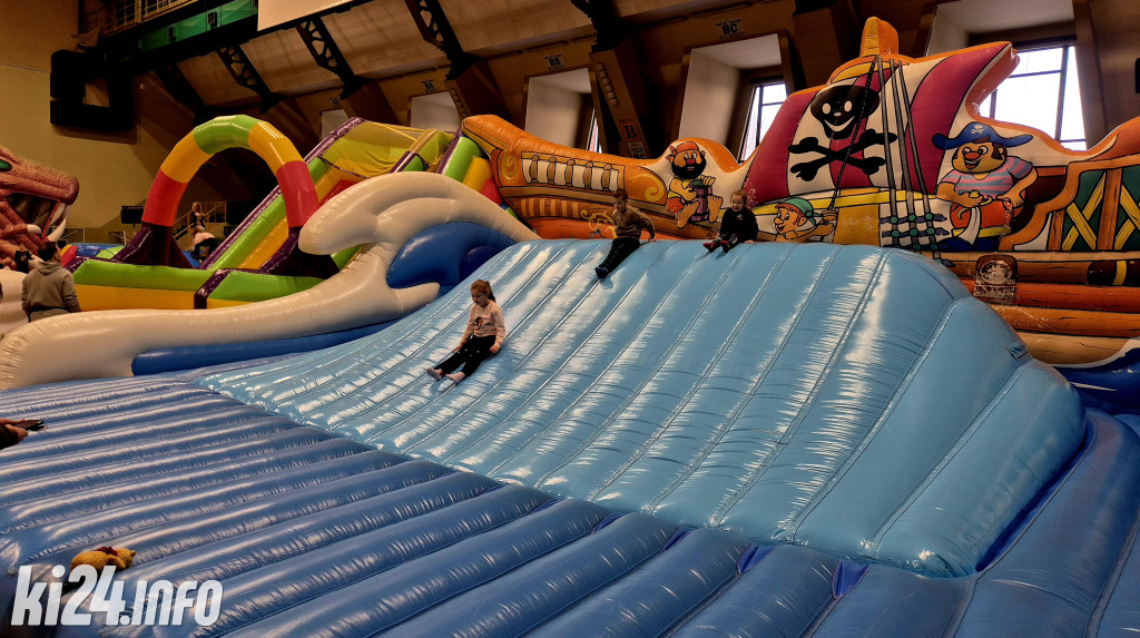 Festiwal dmuchańców „Giga Frajda”