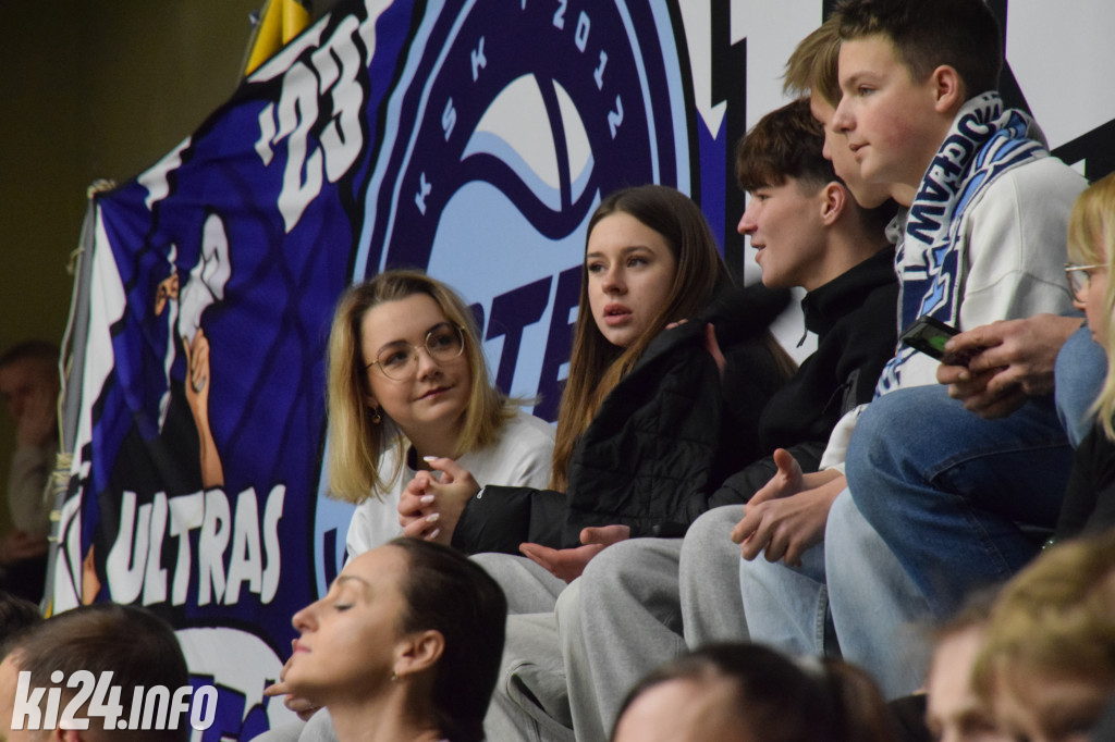 Kibice na meczu KSK Qemetica Noteć Inowrocław - Politechnika Opolska fot: Jakub Kozłowski