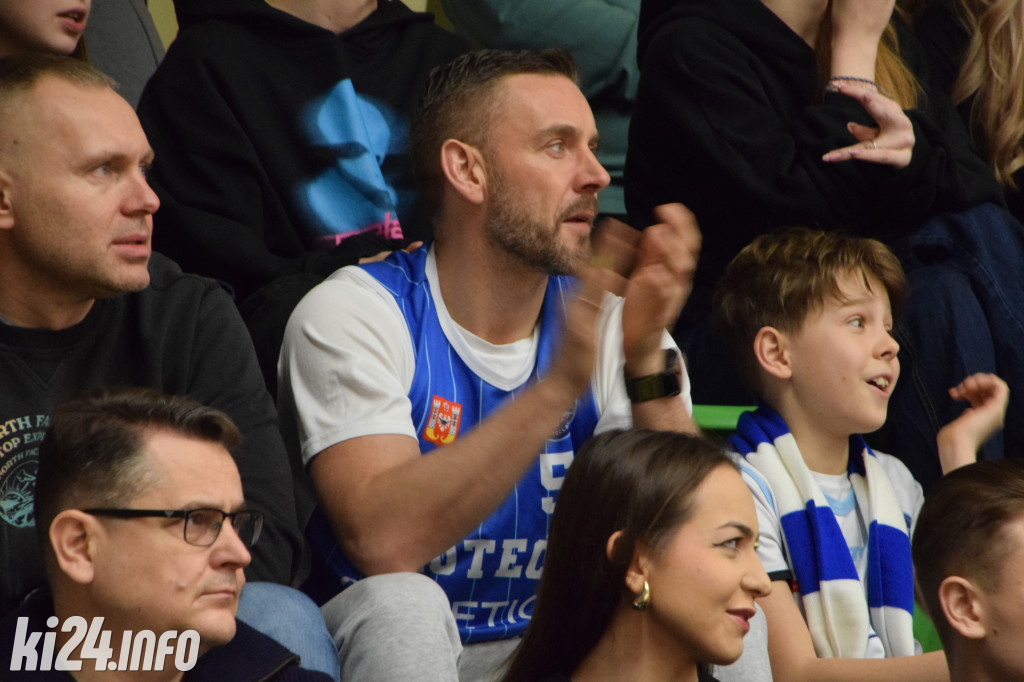 Kibice na meczu KSK Qemetica Noteć Inowrocław - Politechnika Opolska fot: Jakub Kozłowski