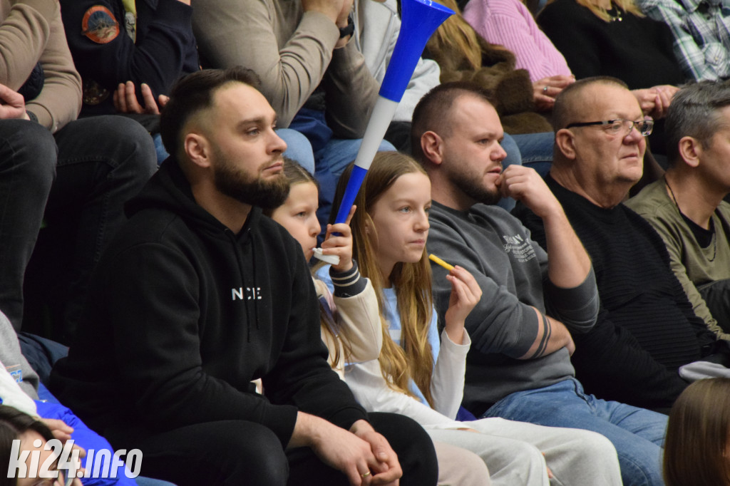 Kibice na meczu KSK Qemetica Noteć Inowrocław - Politechnika Opolska fot: Jakub Kozłowski
