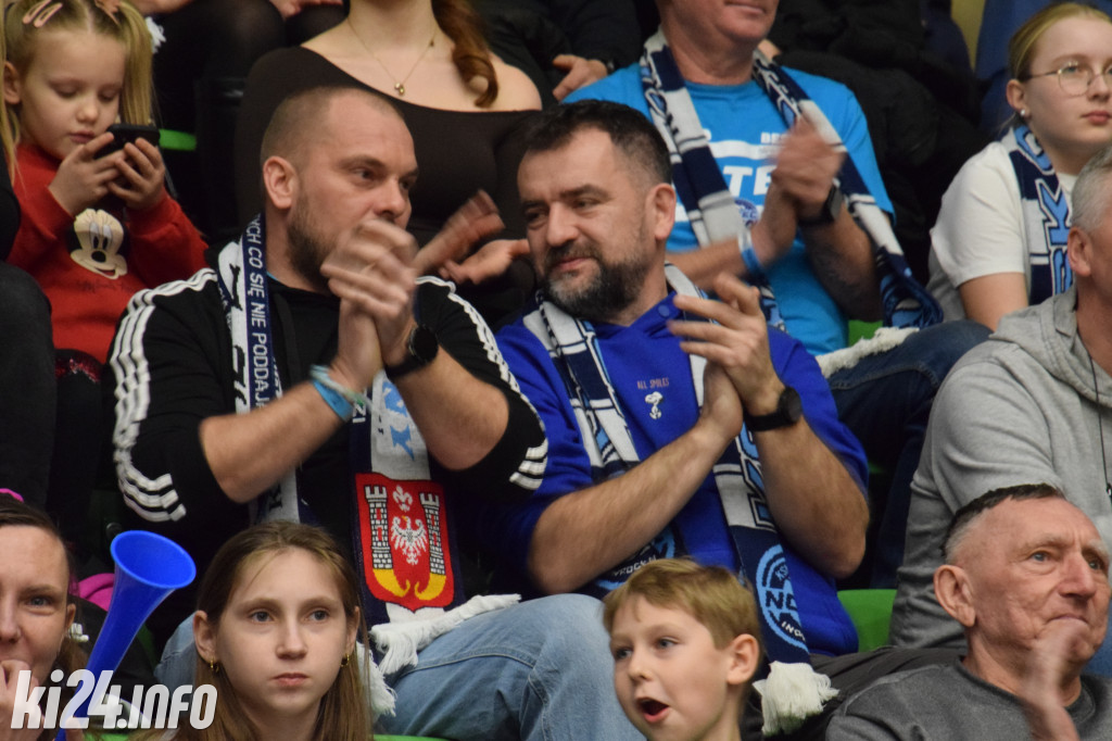 Kibice na meczu KSK Qemetica Noteć Inowrocław - Politechnika Opolska fot: Jakub Kozłowski