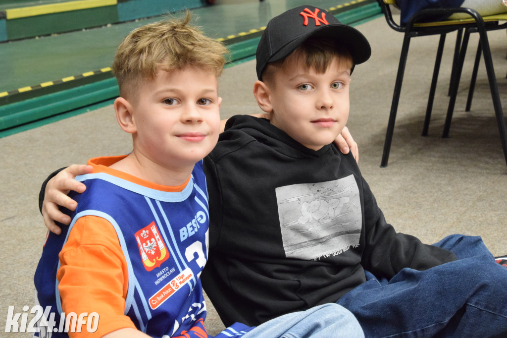 Kibice na meczu KSK Qemetica Noteć Inowrocław - Politechnika Opolska fot: Jakub Kozłowski