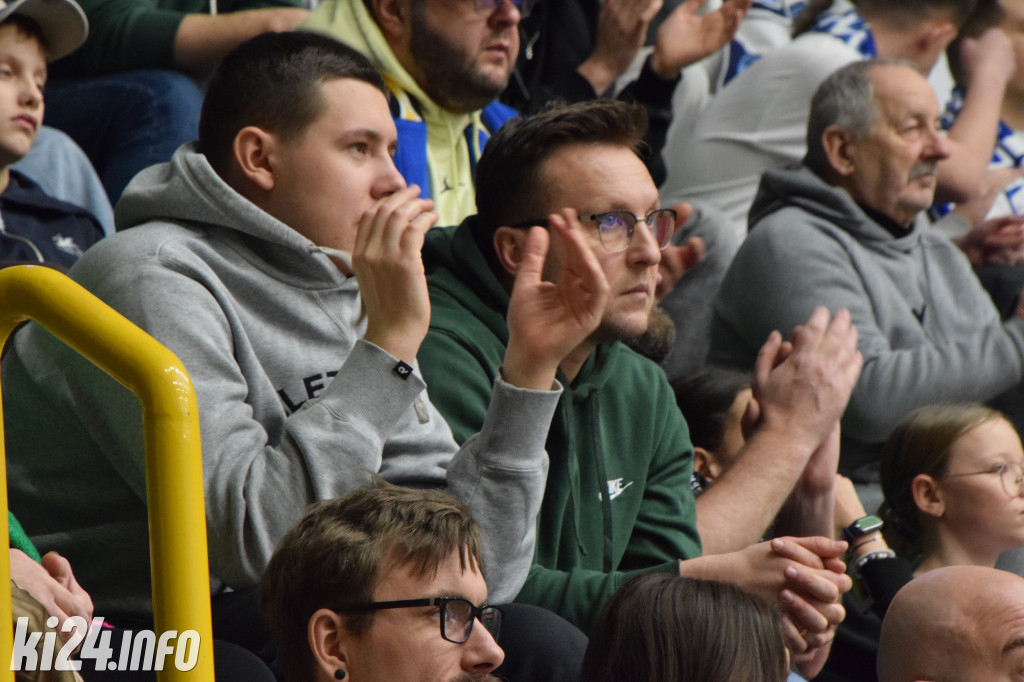 Kibice na meczu KSK Qemetica Noteć Inowrocław - Politechnika Opolska fot: Jakub Kozłowski