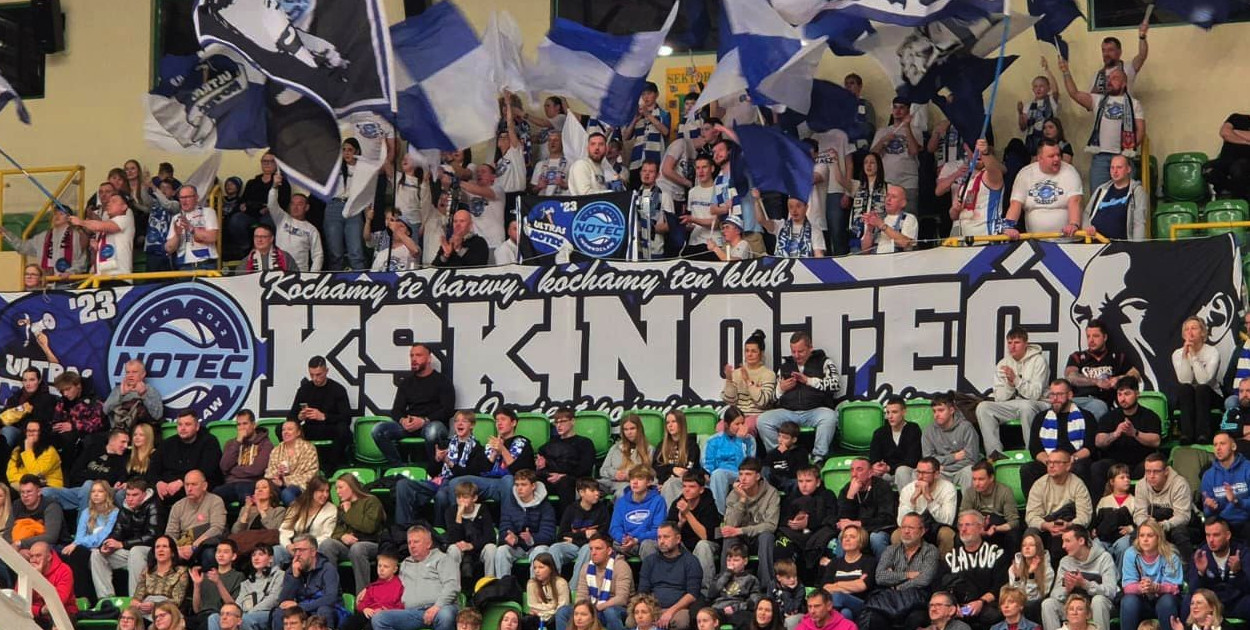 Kibice na meczu Noteć - Żubry