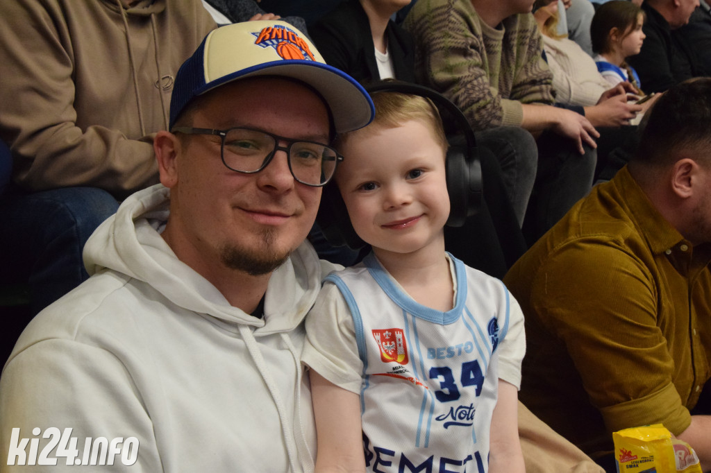 Kibice na meczu Noteć - Żubry