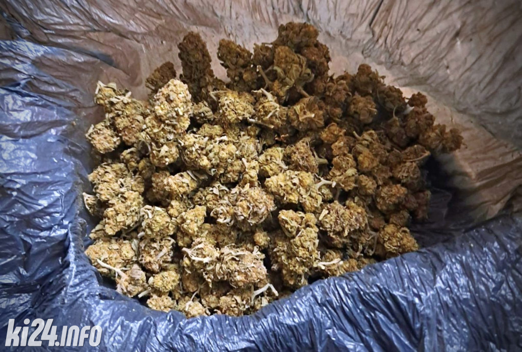 Zatrzymali 23-latka z kilogramem narkotyków