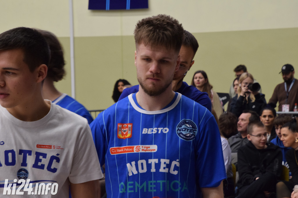 Kibice na meczu Noteć - Resovia